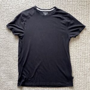 Kenneth Cole T-shirt